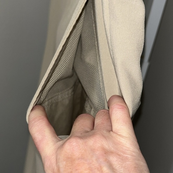 IZOD Golf Khaki Straight Front Pants Size 36X32 - Picture 4 of 9